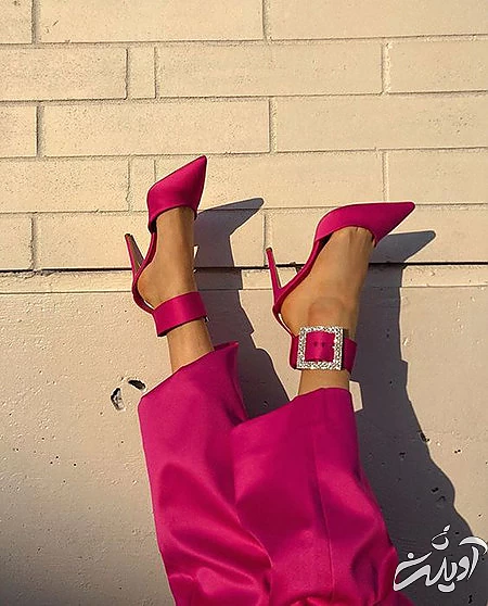 کفش های رنگ ویوا مگنتو کفش های رنگ سال 2023-1402, انواع کفش های سال 2023, کفش های رنگ مد سال 2023 به رنگ ویوا مگنتو